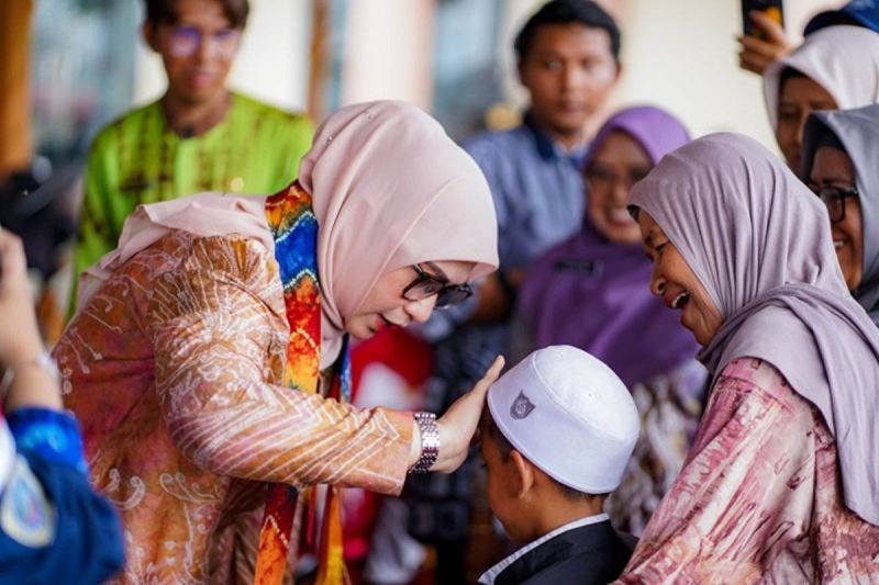 Wali Kota Banjarbaru Santuni 435 Anak Yatim di Momentum Hari Asyura 1 Hal 6 3 KLM BJB 2 1