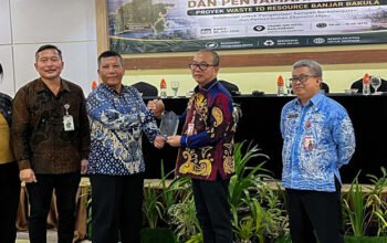 Pemko Banjarbaru Dukung Pengembangan Proyek Banjarbakula Waste to Resource 4 Hal 6 3 KLM BJB 2 2