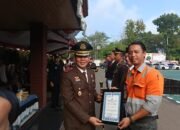 Polres Tapin Beri Penghargaan kepada PT AGM atas Dukungan Program Ketahanan Pangan