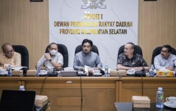 Komisi I DPRD Kalsel Dorong Percepatan SPBE dan Optimalisasi Kinerja KPID-KI 4 IMG 20260701 WA0048 1
