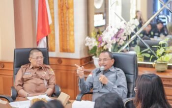 Ketua DPRD Kalsel Terima Kunjungan DPM UNISM, Perkuat Literasi Legislatif Mahasiswa 5 IMG 20260701 WA0058 1