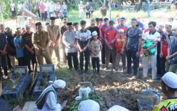 Bupati Sahrujani Bersama Wabup Antarkan Jenazah Relawan BPK Hingga ke Pemakaman 4 IMG 20260702 WA0004