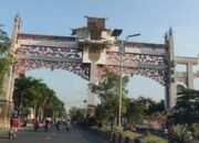 Gerbang Masuk Banjarmasin Rusak, Keramik Terlepas Ancam Keselamatan Pengguna Jalan