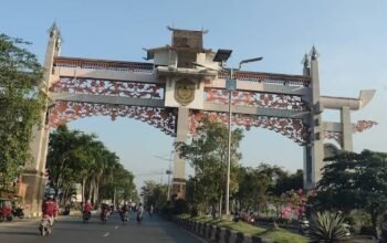 Gerbang Masuk Banjarmasin Rusak, Keramik Terlepas Ancam Keselamatan Pengguna Jalan 4 IMG 20260702 WA0031