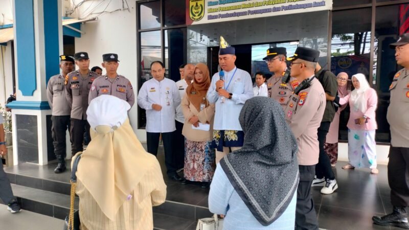Tuntut Kejelasan PBG Pembangunan Jembatan KM 4,5, Warga Banjarmasin Datangi Kantor PUPR hingga DPMPTSP 1 IMG 20260702 WA0057 scaled e1782989714595