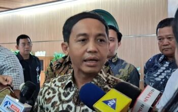 KPK Ungkap Asal Uang dalam Amplop Dibawa Bupati Kuansing Riau untuk Menhut 4 IMG 20260704 WA0027