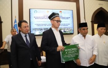 Ketua MPR RI Serahkan Bantuan Wewangian Perdana di Kompleks Makam Imam Bukhari 3 IMG 20260706 WA0020 1