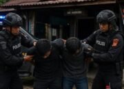 Tim Gabungan Tangkap Dua Terduga Pelaku Penyerangan Polisi Hingga Tewas di Katingan