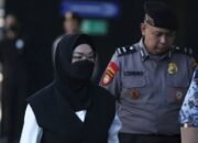 Bupati Sukoharjo Etik Suryani Jalani Pemeriksaan Lanjutan Oleh KPK di Jakarta