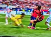 Rekor tak Terkalahkan Spanyol Bertambah Jadi 36, Tantang Perancis di Semifinal