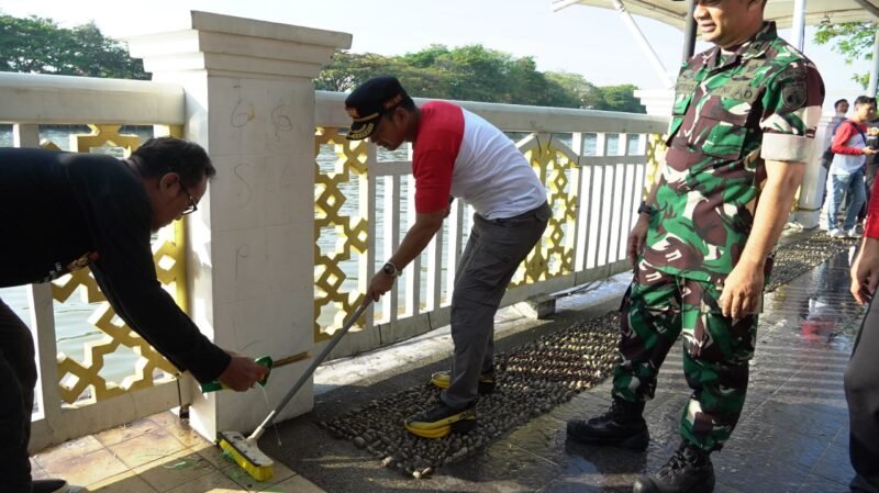 Wali Kota Banjarmasin Ingin Siring Tetap Bersih dan Nyaman, Gelar Gotong Royong Massal 1 IMG 20260711 WA0033 scaled e1783767038379
