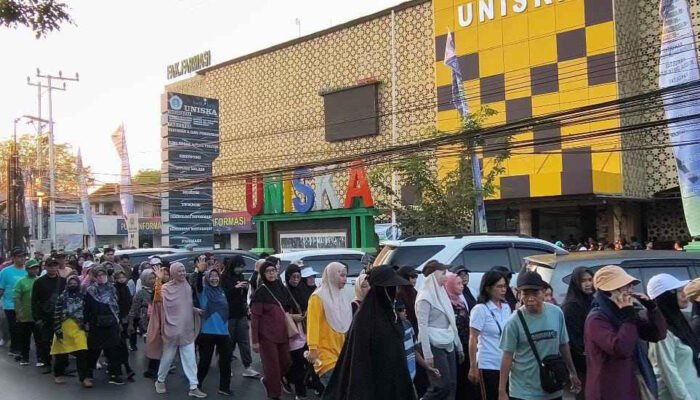 Milad ke-45 UNISKA MAB Meriah, Ribuan Warga Ikuti Jalan Santai hingga Kampus Handil Bhakti