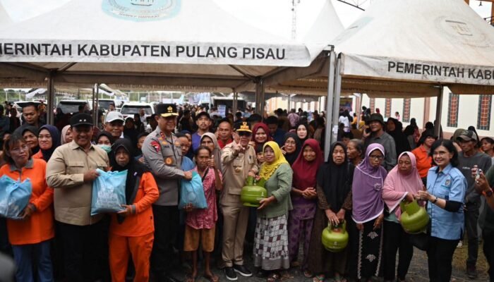 HUT ke-24 Pulang Pisau, Gubernur Kalteng Buka Pasar Murah dan Cek Kesehatan Gratis