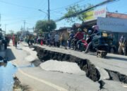 Dishub Banjarmasin Turunkan 11 Personel Atur Lalu Lintas Jalan Amblas di Sungai Lulut Km 5,5 Banjarmasin