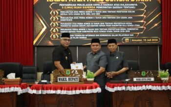 DPRD HSU Gelar Rapat Paripurna Penyampaian Penjelasan Kepala Daerah atas Lima Raperda Inisiatif 4 IMG 20260717 WA0022 1