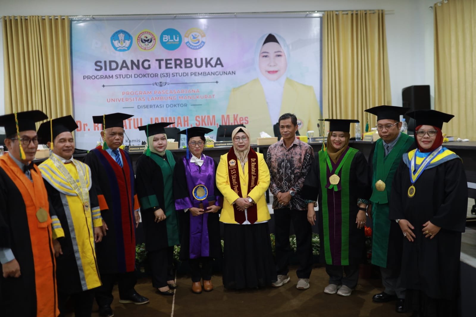 Hj. Raudatul Jannah atau Acil Odah Resmi Menyandang Gelar "Doktor" 1 IMG 20260717 WA0022