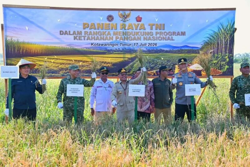 Gubernur Agustiar Sabran Panen Raya di Desa Lempuyang Kotim 1 IMG 20260719 WA0007 e1784423238260