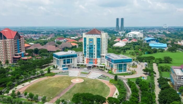 Enam Mahasiswa Unesa Surabaya Dinonaktifkan, Diduga Lakukan Kekerasan Verbal