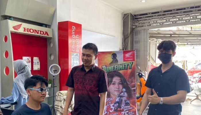 Honda Delima Motor S. Parman Berikan Layanan Cek Mata Gratis untukCustomer Loyal