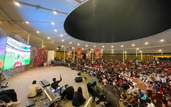 Gubernur Kalsel Nobar Bersama Ribuan Warga, Tugu Nol Kilometer Jadi Pusat Euforia Final Piala Dunia 2026 4 IMG 20260720 WA0026