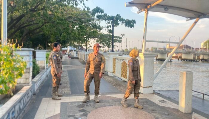 Sering Didapati Aroma Pesing dan Botol Bekas Minol, Satpol PP Lakukan Pengawasan Ketat di Kawasan Siring