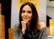 Putri Brad Pitt – Angelina Jolie Ajukan Petisi Hilangkan Nama “Pitt”