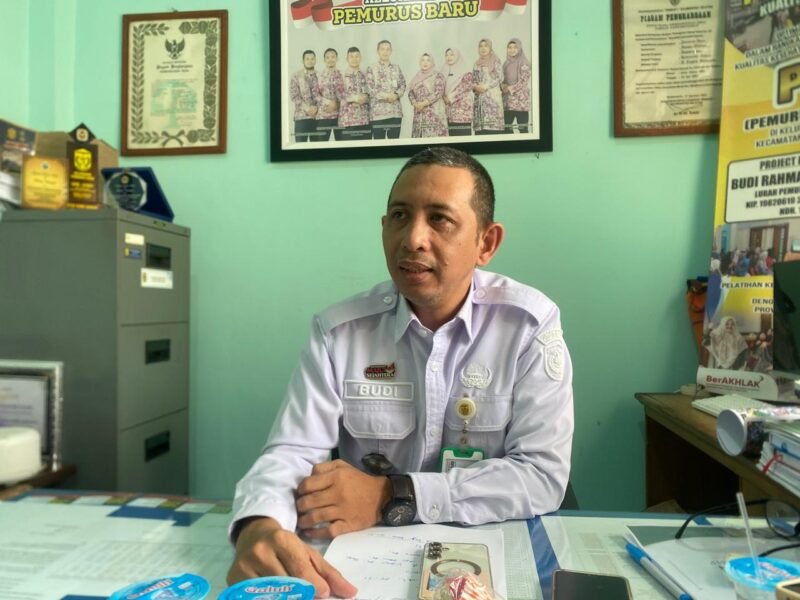 Jika Kembali Pungli, Lurah Pemurus Baru Pastikan Ketua RT 33 Dipecat 1 IMG 20260723 WA0022 e1784784063273
