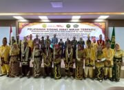 Kenakan Busana Adat Banjar Bak Raja dan Ratu, 48 Pasangan Ikuti Sidang Isbat Nikah Terpadu
