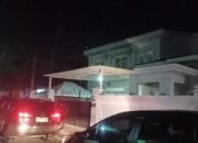 KPK Geledah Rumah Pribadi Bupati Lombok Barat