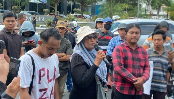 Kesal Listrik Padam Bergilir Berulang, Warga Geruduk Kantor PLN UP3 Banjarmasin