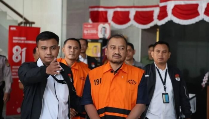 Anggota Polri Ditetapkan KPK Jadi Tersangka Pemerasan Bupati Pemalang