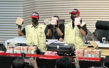 Barang Bukti Rp2,7 Miliar Disita KPK Terkait OTT Bupati Pemalang 4 IMG 20260730 WA0033