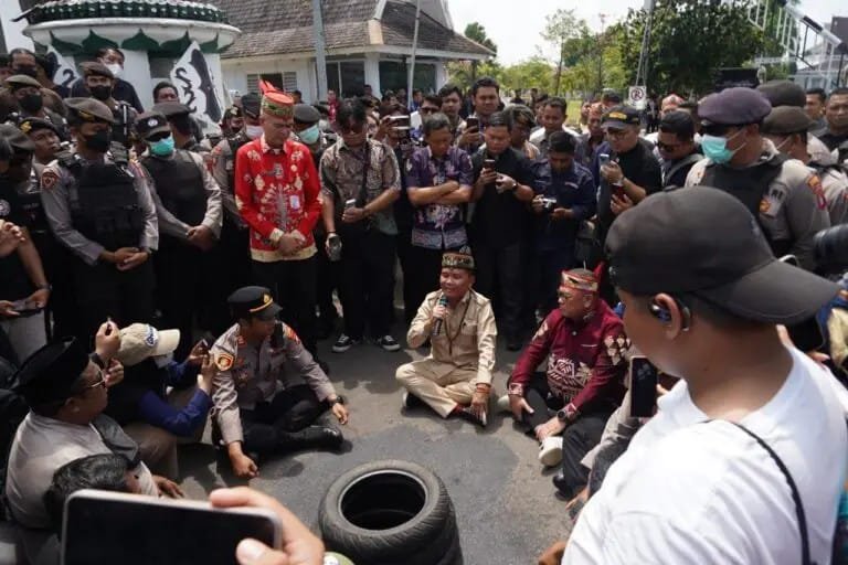 Temui Pendemo, Gubernur Fasilitasi GM PLN UID Kalselteng. 1 IMG 20260730 WA0045 1