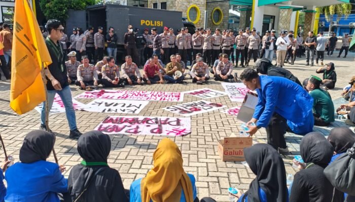 Mahasiswa HST Datangi PLN UP3 Barabai
