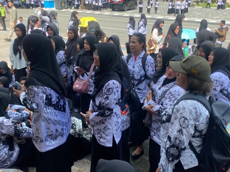 Wali Kota Banjarmasin Janjikan Evaluasi Tunjangan Guru SMP 1 IMG 20260731 WA0033 e1785486556734