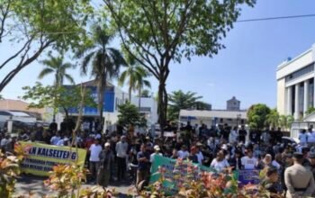 DPRD Kasel Janji Dihadapan Demonstran akan Undang PLN Kalselteng Terkait Pemandaman Bergilir 4 IMG 20260713 190830