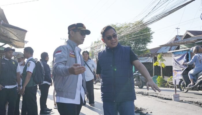 Wali Kota Banjarmasin Tinjau Langsung Jalan Veteran Ambles, Harapkan Perbaikan Segera Sebelum Membahayakan