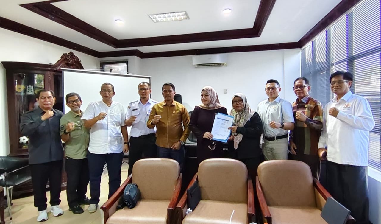 Dialog “Listrik Tak Boleh Mati Lagi” Hasilkan 10 Komitmen Bersama Perkuat Keandalan Listrik di Kalsel 1 IMG 20260715 221405