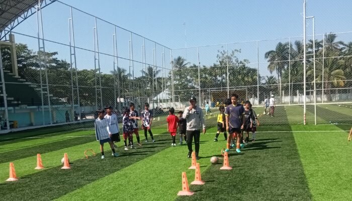 Sembilan Tim Ikuti Turnamen Grassroots Football U 8-9 se Kalsel di Hari Anak Nasional