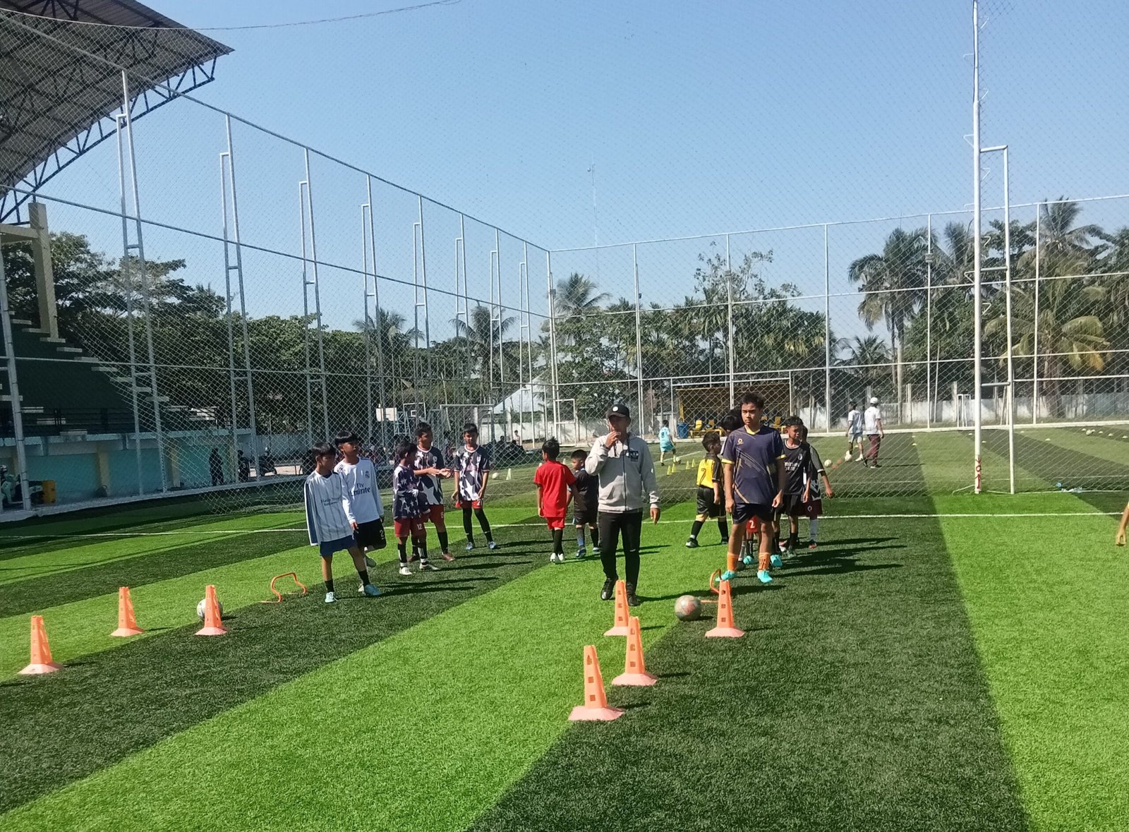 Sembilan Tim Ikuti Turnamen Grassroots Football U 8-9 se Kalsel di Hari Anak Nasional 1 IMG 20260720 110518 scaled