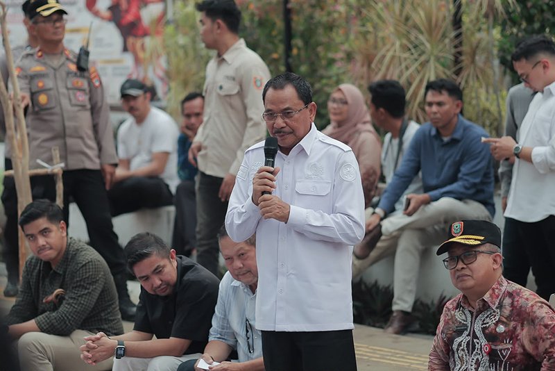 1 2 klm ketua dewan
