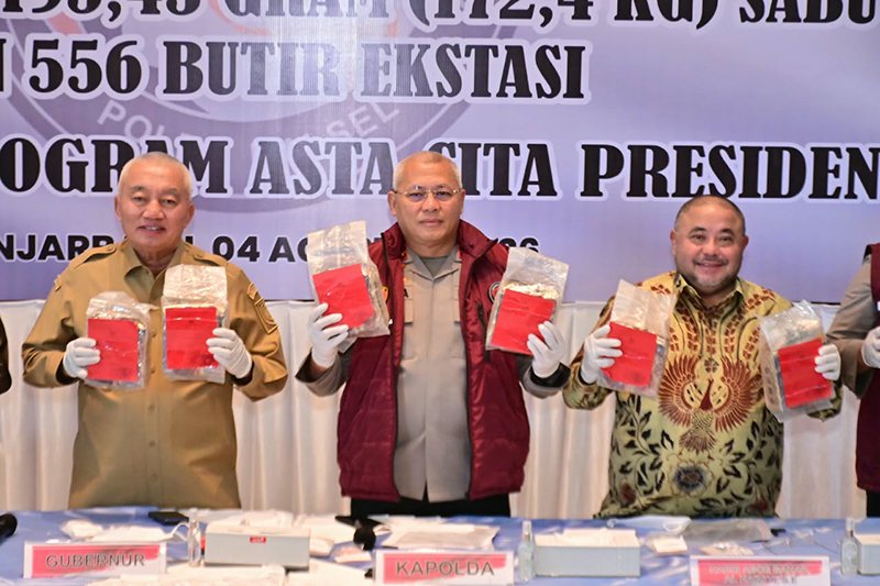 Memutus Perputaran Uang Ilegal 311 Miliar 1 1 24 klm 5 cm koba polda