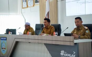Bupati Tegaskan Pembangunan Infrastruktur Harus Cermat 4 1 3 klm Kontrak Martapura 25 Pimpin Rakor