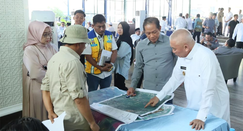 1 4 km Kontrak Pemprov 26 Gubernur H Muhidin pimpin tim penanganan karhutla