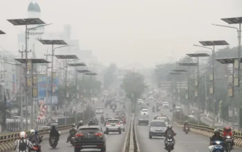 81 Tahun Kemerdekaan, WALHI Sebut Kalsel Belum Merdeka dari Asap dan Krisis Iklim 4 Dampak Karhutla Di Kalsel 150919 Bay 1.jpg