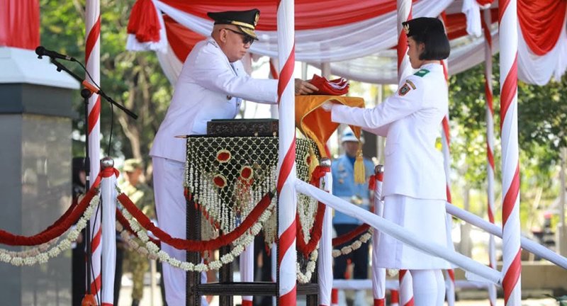 Gubernur Kalsel Pimpin Upacara HUT ke-81 RI, Kobarkan Semangat Perjuangan Pahlawan 1 Hal 1 3 KLM KOntrak 1