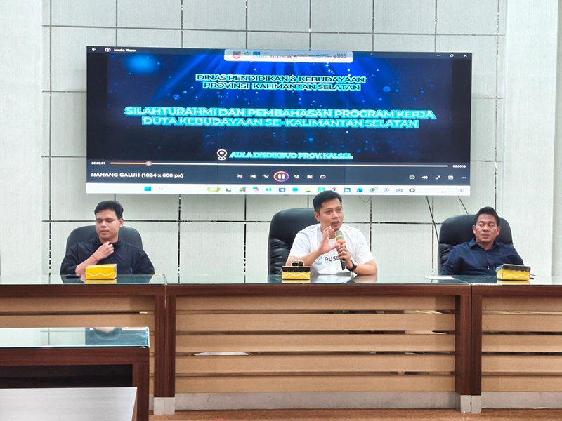 Nanang Galuh se-Kalsel Kompak Dukung Visi Misi Gubernur Majukan Kebudayaan 1 Hal 1 3 KLM Naga Banjar
