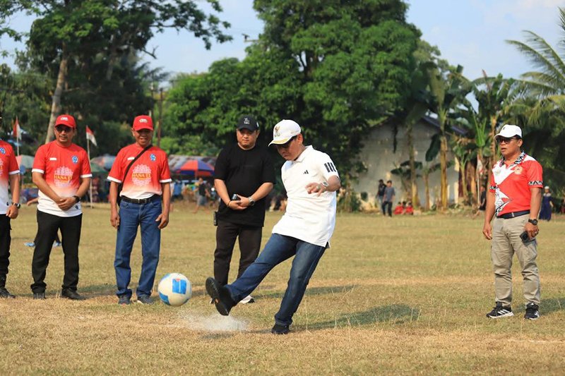 Wabup Buka Turnamen Gala Desa Bamban Meriahkan HUT ke-81 RI 1 Hal 12 HSS 1 3 klm 4