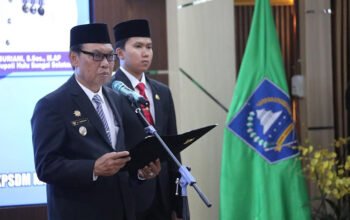 Wabup Lantik Sejumlah Pejaba 5 Hal 12 HSS 3 klm 3