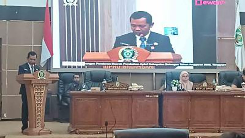 Pemkab Balangan Sampaikan Raperda Perubahan APBD TA 2026 1 Hal 2 Bal 3 klm 1